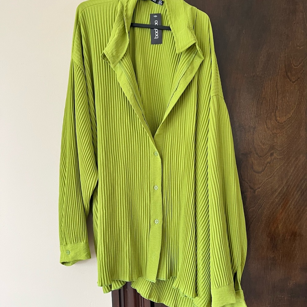 LIGHTWEIGHT GREEN BUTTONDOWN